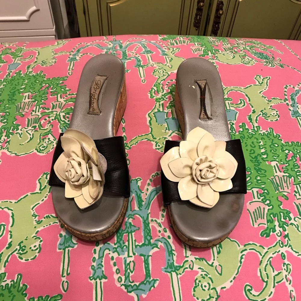 Brighton Helena Black/White Wedge Slide w/ Flower Accent Sz 7M